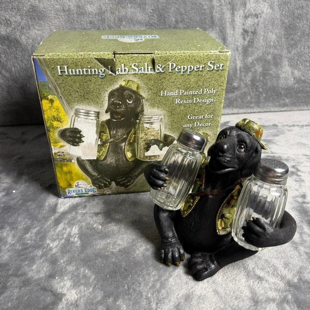 Rivers Edge Hunting Lab Salt and Pepper Shaker Set Black Lab Camo Dog Figurine